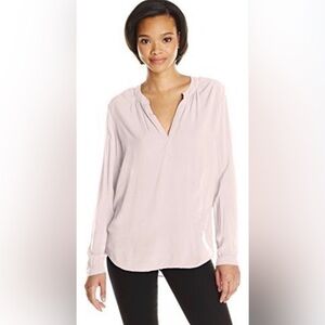 Velvet by Graham & Spencer Blouse Size S